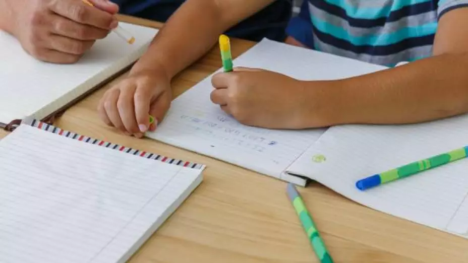 Cómo facturar pago de colegiatura de mis hijos