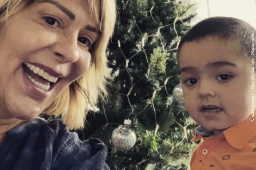 Alejandra Guzmán con su sobrino..jpg