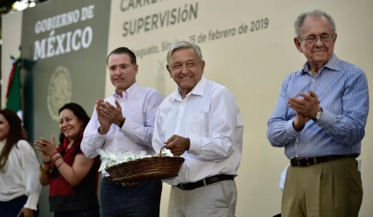 El presidente AMLO durante una de sus visitas a Badiraguato