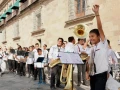 La Banda Filarmónica de Ocotlán a punto de subir al escenario del Zócalo.