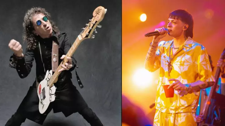 Alex Lora y Peso Pluma.