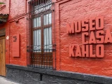 casa-roja-frida-kahlo-en-coyoacan-el-refugio-familiar-la-artista