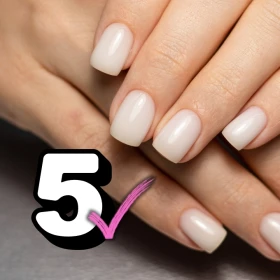 /estilo-de-vida/unas-midi-jabon-manicura-limpia-elegante