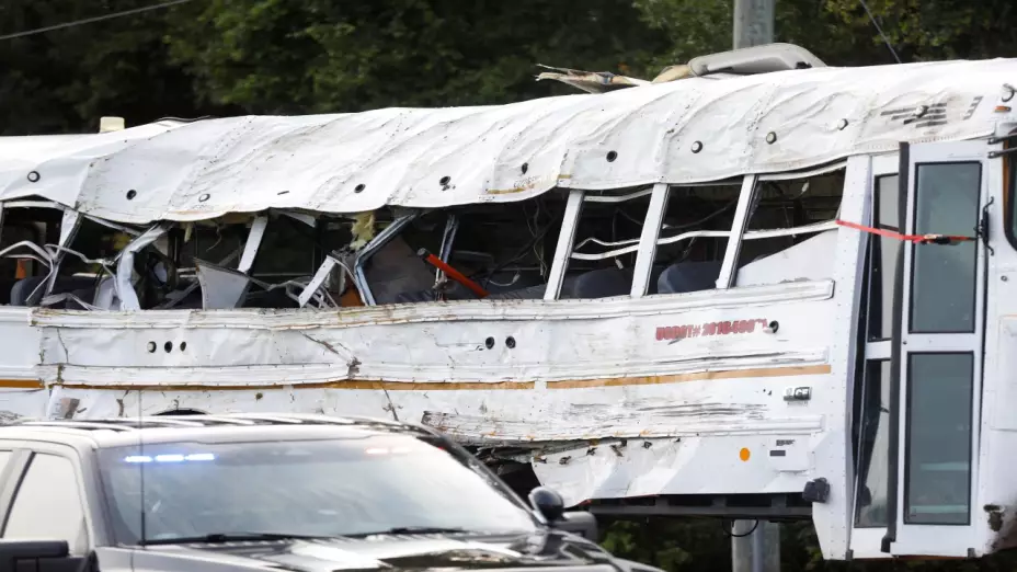 Hay 8 muertos tras el accidente de un autobús en Florida.