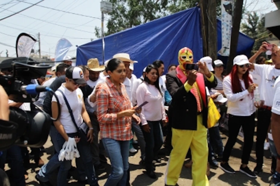 Alejandra Barrales.