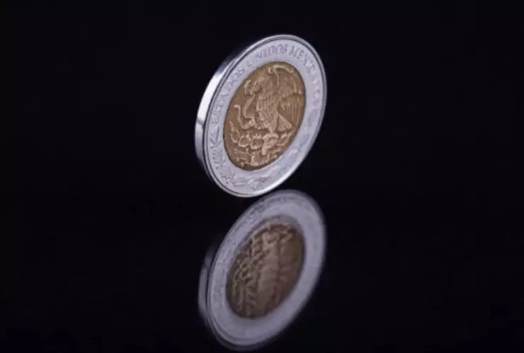 ¿Cuál es la moneda de 1 peso mexicano que se vende en miles de dólares por detalle.png