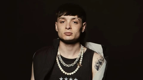 Peso Pluma cancelará presentación en festival Viña del Mar