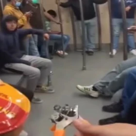 ¿Qué-es-el-surströmming_-El-alimento-sueco-que-desató-caos-por-una-broma-en-el-Metro-de-CDMX.png