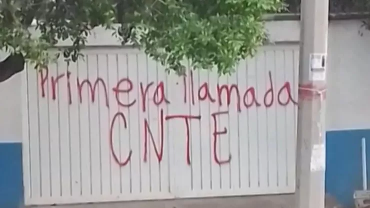 CNTE obliga a los maestros a no dar clases en Chiapas