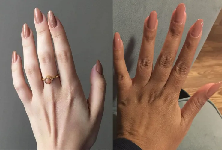 Uñas color corte almendra color caramelo claro