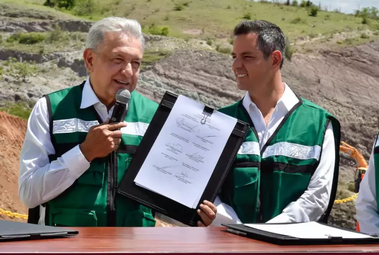 Presidente AMLO supervisa obra en Oaxaca