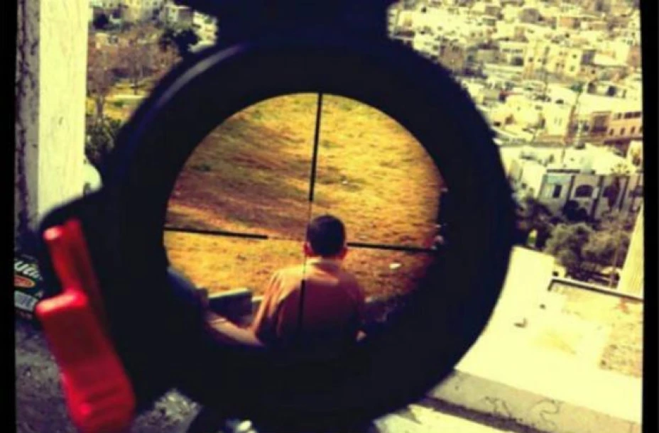 Niño palestino en la mira