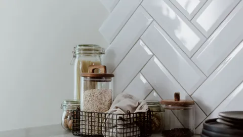 La forma correcta de organizar tu cocina y aprovechar el espacio