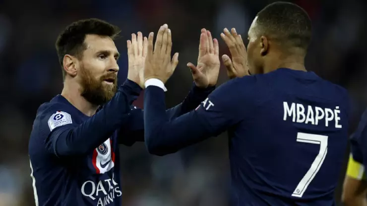 Lionel Messi y Kylian Mbappé celebran golazo en la Ligue 1