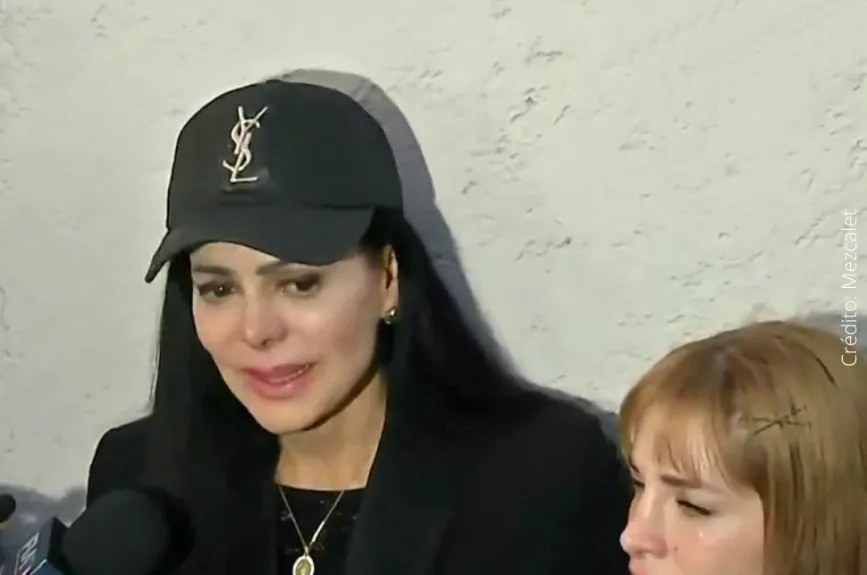 Maribel Guardia en conferencia.jpg