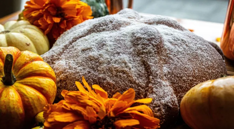 Precio del pan de muertos en México 2026: Pieza individual supera los $60 pesos; costos por tipo y tamaño
