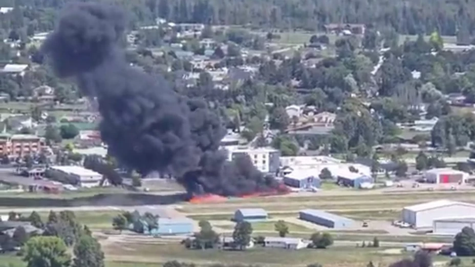 Incendio tras accidente aéreo hoy 11 de agosto de 2025 en Montana.jpg
