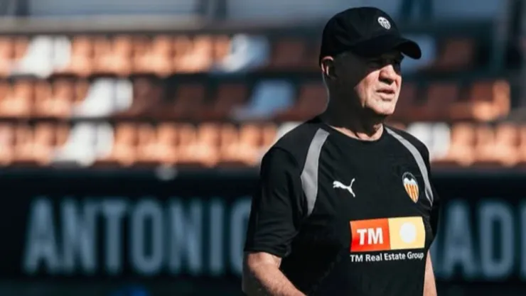 primera-gran-polemica-decision-javier-aguirre-mando-valencia