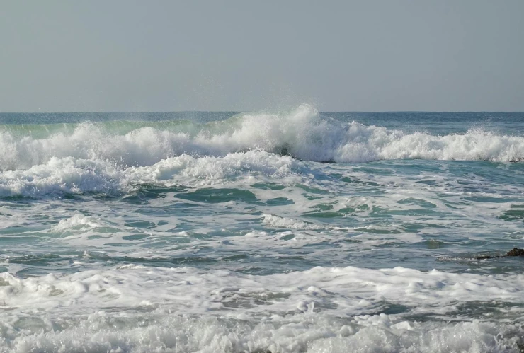 Oleaje en Jalisco hoy 16 de octubre de 2025.jpg