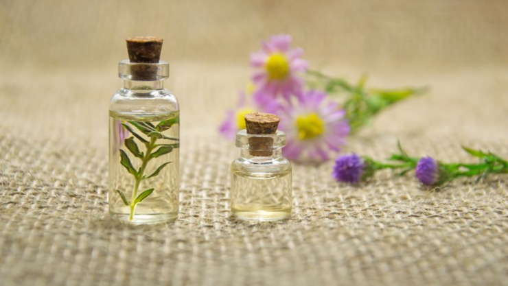 3 mejores aceites naturales para hidratar las cutículas y endurecer las uñas rápido