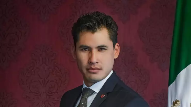 Movimiento Ciudadano quita su apoyo a un precandidato de Puebla acusado de pedofilia