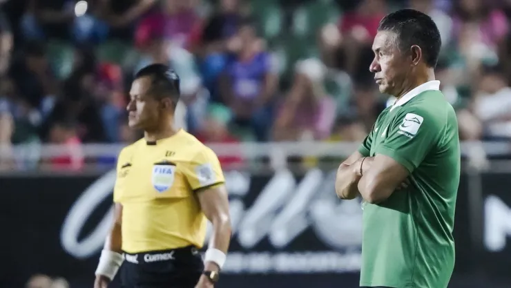 Último minuto ‘Nacho’ Ambriz renuncia como director técnico del Club León tras derrota contra Tijuana Esto dijo.jpg