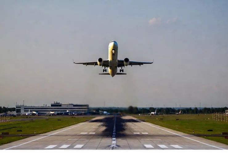 ¡Alerta! TORMENTA INVERNAL afecta dos importantes vuelos Estado del Aeropuerto Internacional del Bajío hoy 28 de enero EN VIVO.jpg