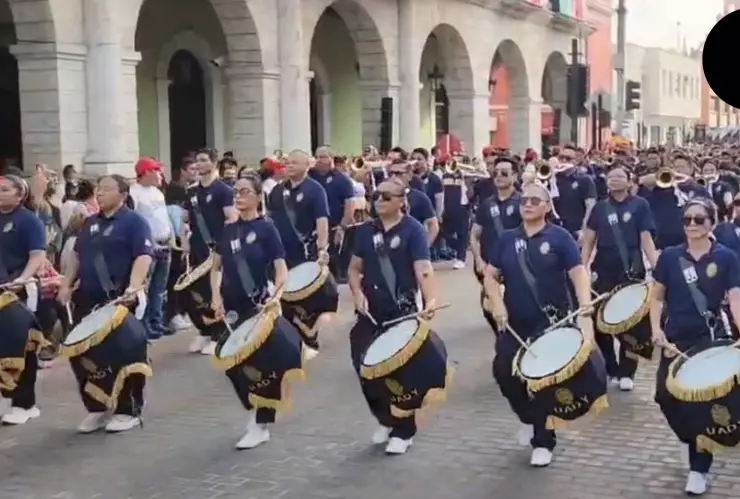 PORTADA deslife 20 de noviembre.jpg