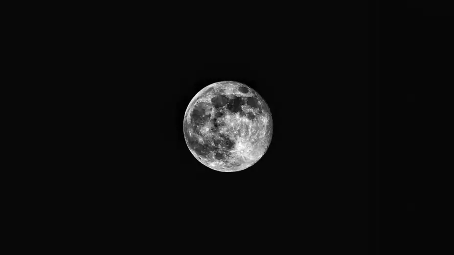que es la luna negra fenomeno ast.
