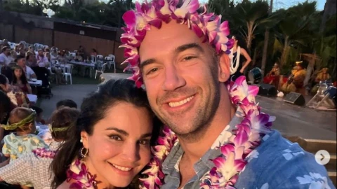 Martha Higareda se compromete con Lewis Howes