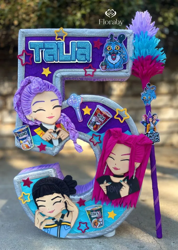 4 diseños de piñatas caseras de KPop Demon Hunters para celebrar los cumpleaños de los niños