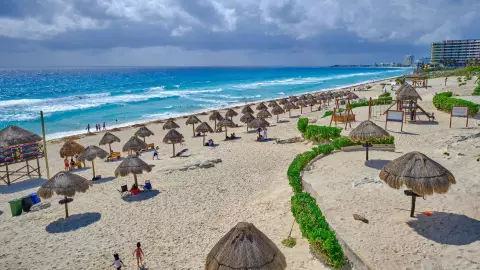 ¡Es el número uno! Cancún lidera rutas aéreas con mayor número de asientos programados en 2024