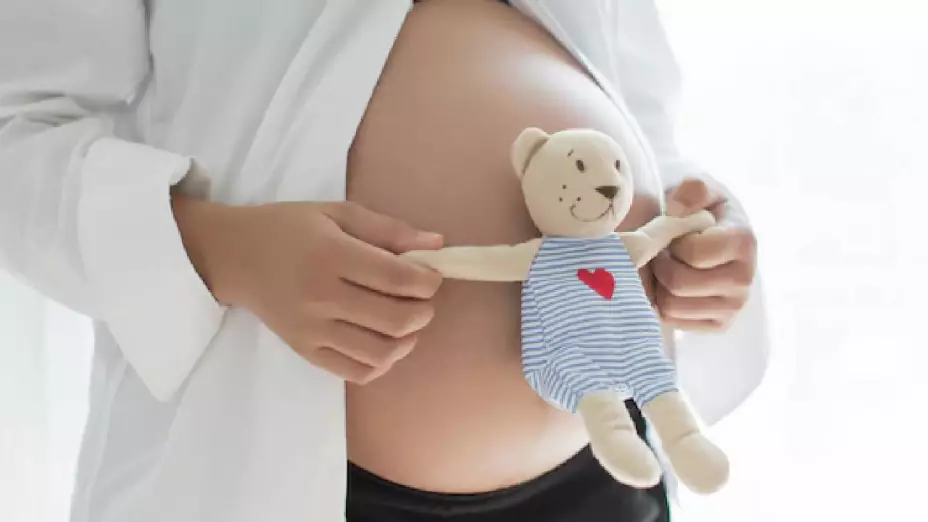 Niña de 9 años da a luz a bebé.jpg
