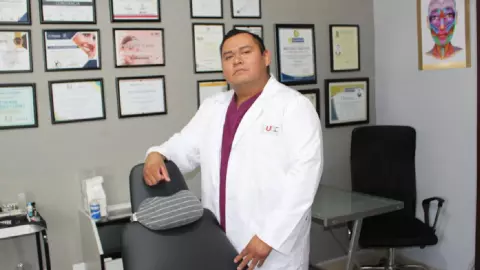 El especialista en medicina estética, Víctor Hugo Domínguez, señala para adn40 los avances en el área y los tratamientos más solicitados.