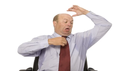 El truco que sí funciona para no sudar de las axilas y manchar la ropa