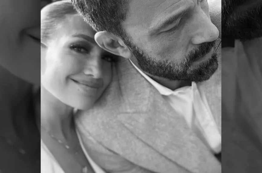 JLO y Ben blanco y negro.jpg