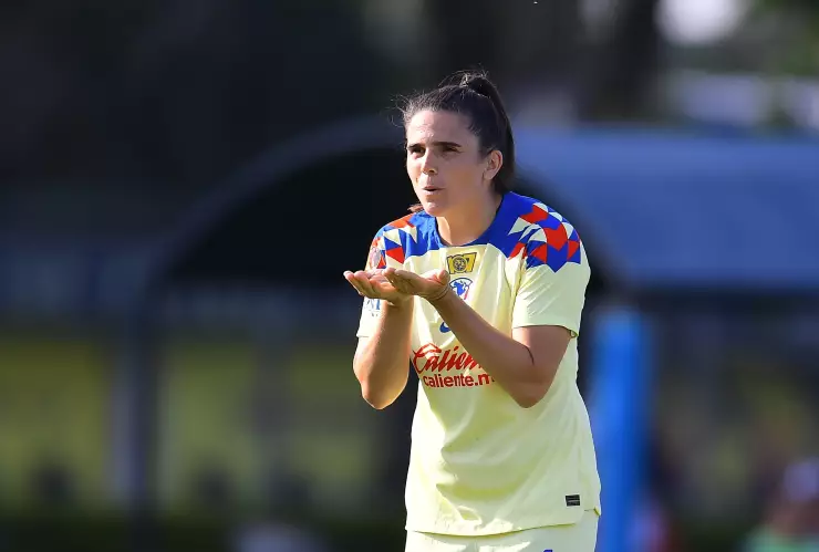 Andrea Pereira festeja gol en aniversario del Club América