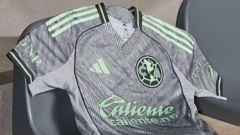 América