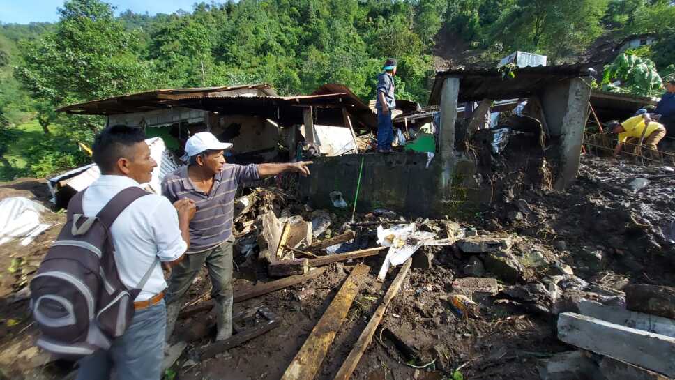 Un muerto y dos desaparecidos por deslave en Unión Juárez, Chiapas