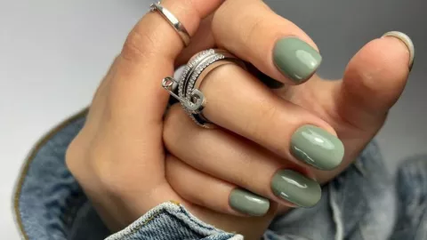 11 diseños de uñas verdes sencillas, pero elegantes; poco elaboradas y hermosas