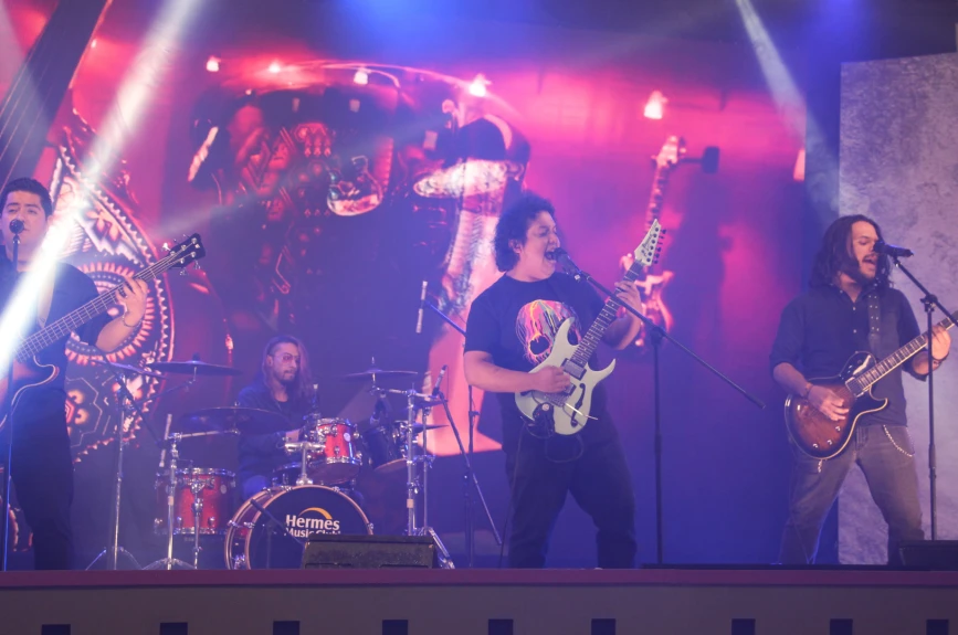 Grupo Nautlán tocó grandes clásicos del rock