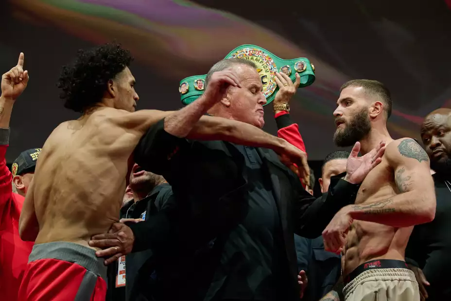 Caleb Plant David Benavidez boxeo