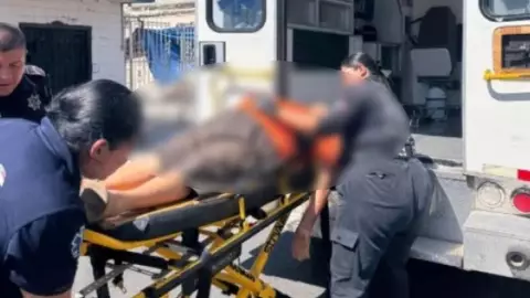 Tras caer de su bicicleta y ser golpeado por camión, hombre se encuentra en coma