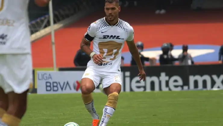 Nicolás Freire