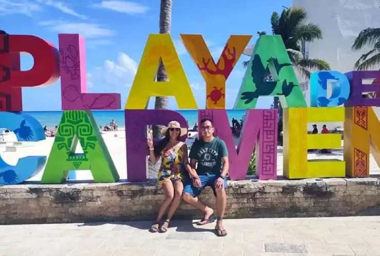 parador turístico playa del carmen lettras plaaya del carmen.jpg