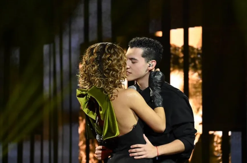 A pesar de las críticas, Espinoza Paz y Chiquis se inclinaron por Mario, sorprendiéndose incluso de la intensidad de la actuación, al punto de pensar que podrían besarse. Por otro lado, Arturo López Gavito no se contuvo al calificar la actuación como “sosa y desabrida”, pero aún así decidió apoyar a Mario.