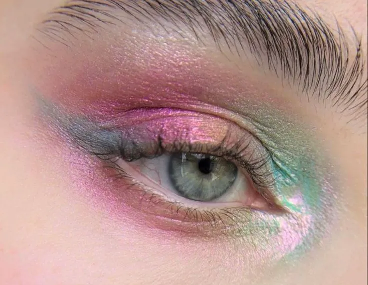 Los ojos acuarela son ideales para las que prefieren diseños artísticos
