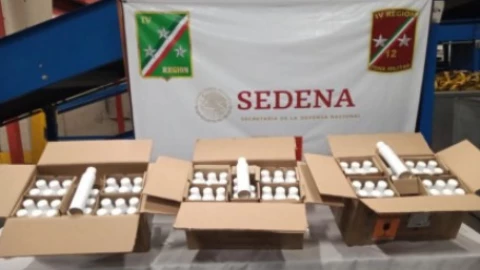 B006RE METANFETAMINAS EN SPRAY AEROPUERTO SLP1.jpeg