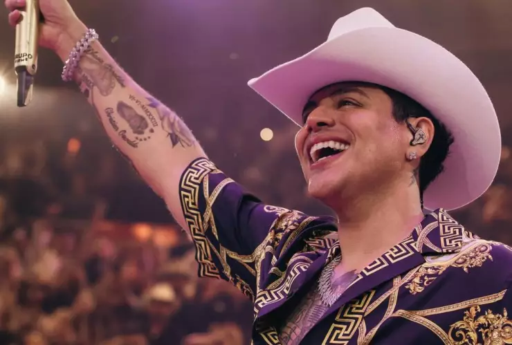 Mujer a punto de dar a luz prefiere ir a ver a Grupo Firme que acudir al hospital