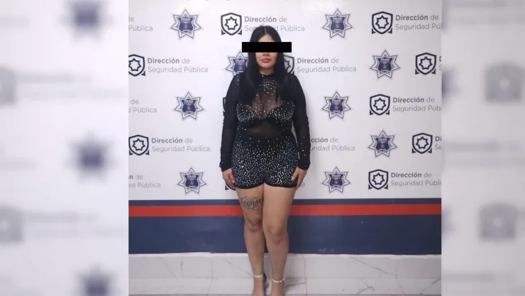 Torreón Mujer ebria es detenida por insultar a personas en centro.jpg